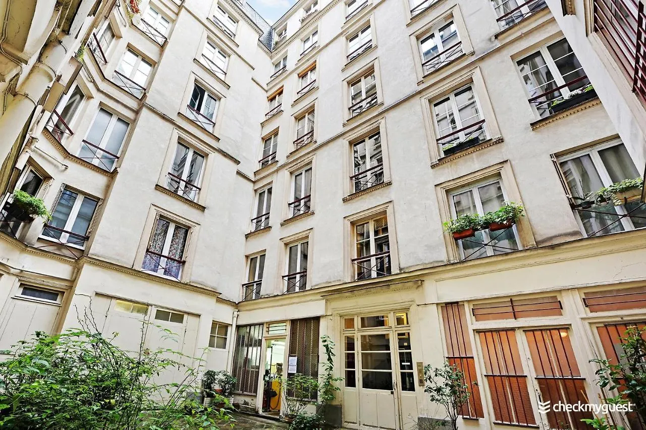 Cmg Lancry Apartment Paris France